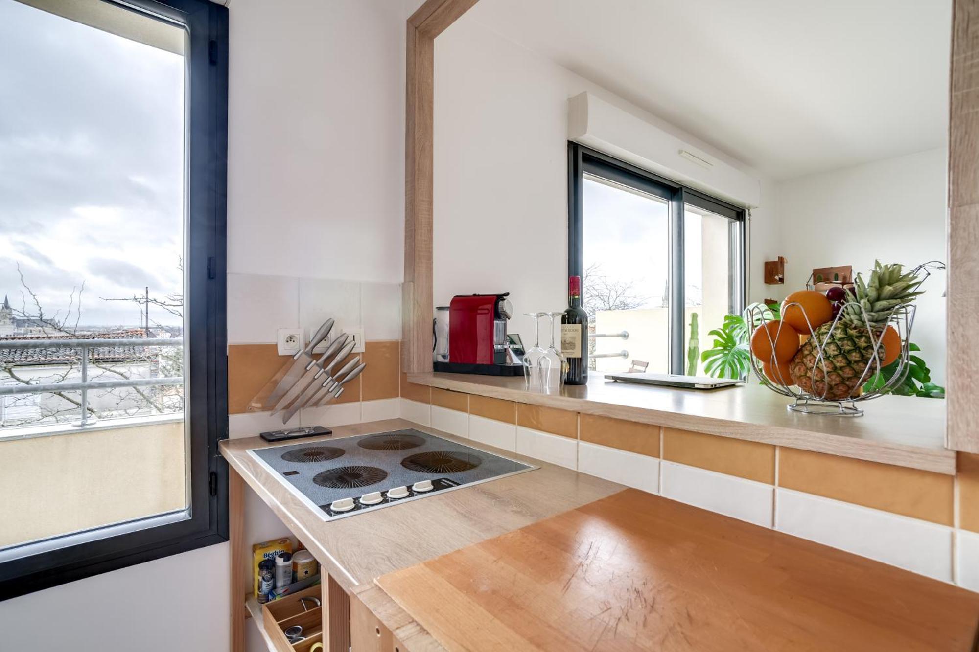 Votre Escale - Le Petit Montmartre Apartment Niort Bagian luar foto