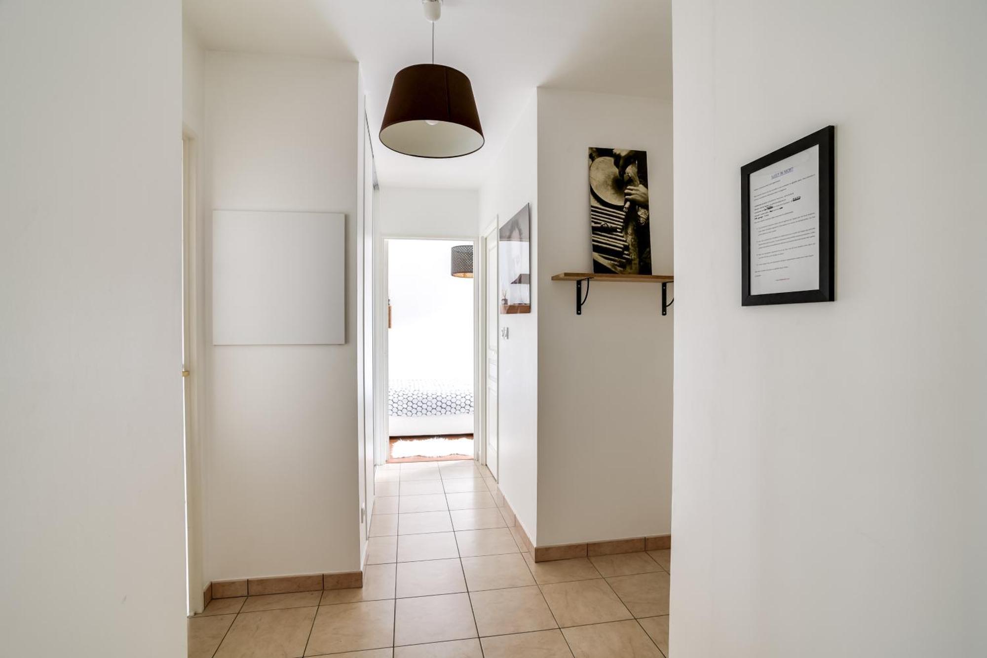 Votre Escale - Le Petit Montmartre Apartment Niort Bagian luar foto